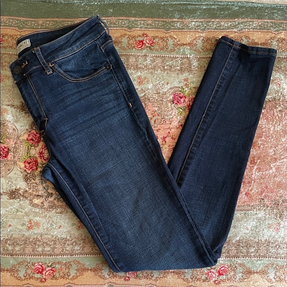 Abercrombie & Fitch|Women’s Blue Wash Jeans|4R|EUC
